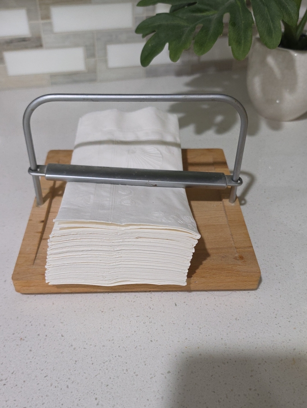 Bodum Wood & Silver Napkin Holder with Cream Napkins